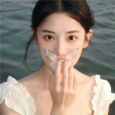 夏日午后的初缠爱恋
